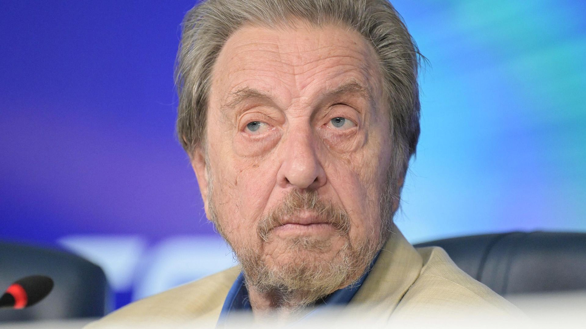 Отец Маска заявил, что республиканцы рискуют проиграть промежуточные выборы