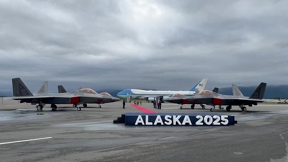 Эксперт прокомментировал показ военной техники США в Анкоридже