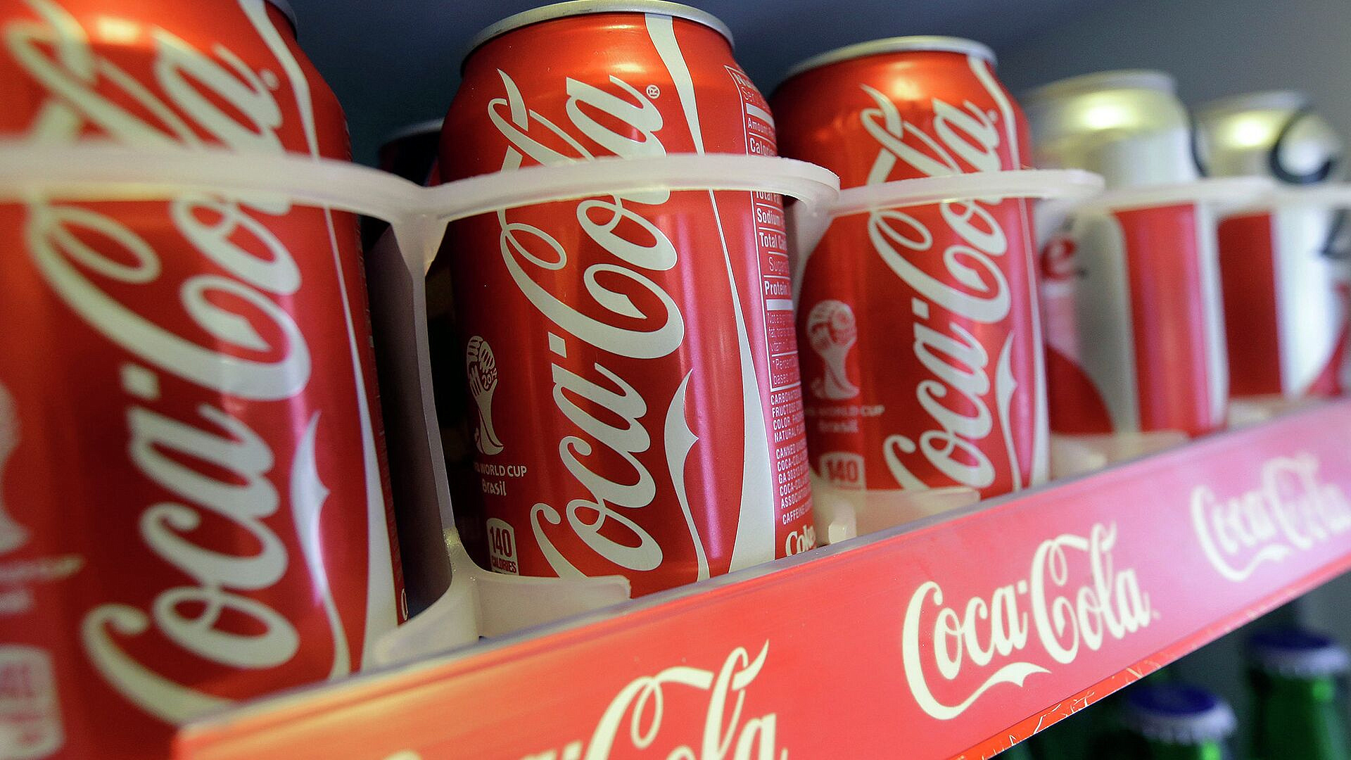 Coca-Cola продлила право на товарные знаки в России до 2036 года