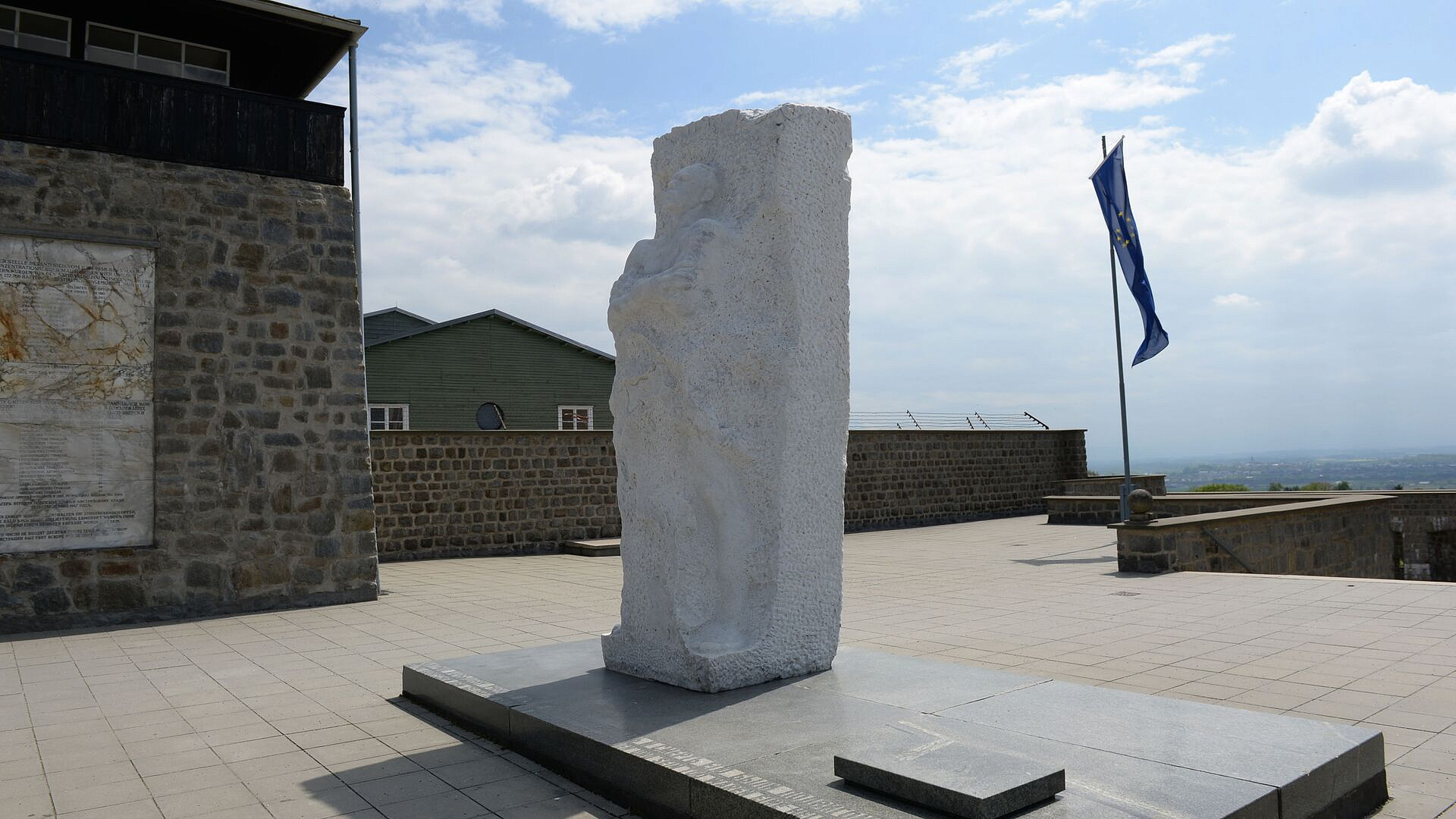 В Австрии почтили память советских военнопленных, бежавших из Маутхаузена