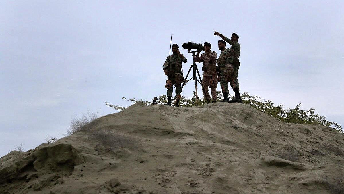 Ситуация с Ираном показала беспомощность систем ПВО Запада, заявил эксперт