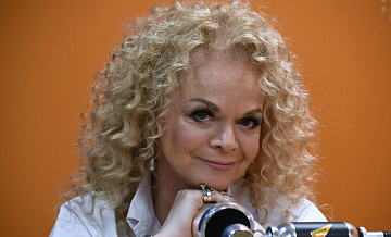 Юрист рассказал, почему Долина стала жертвой мошенников