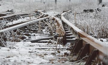 В Кировской области 21 вагон грузового поезда сошел с рельсов