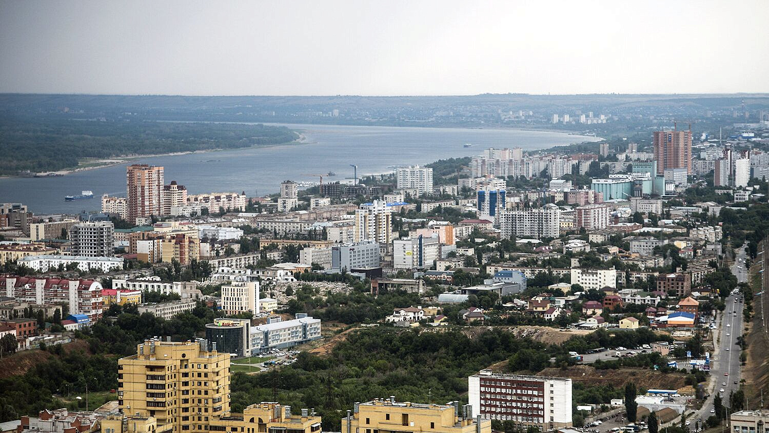 В Волгоградской области самолет АН-2 совершил жесткую посадку 