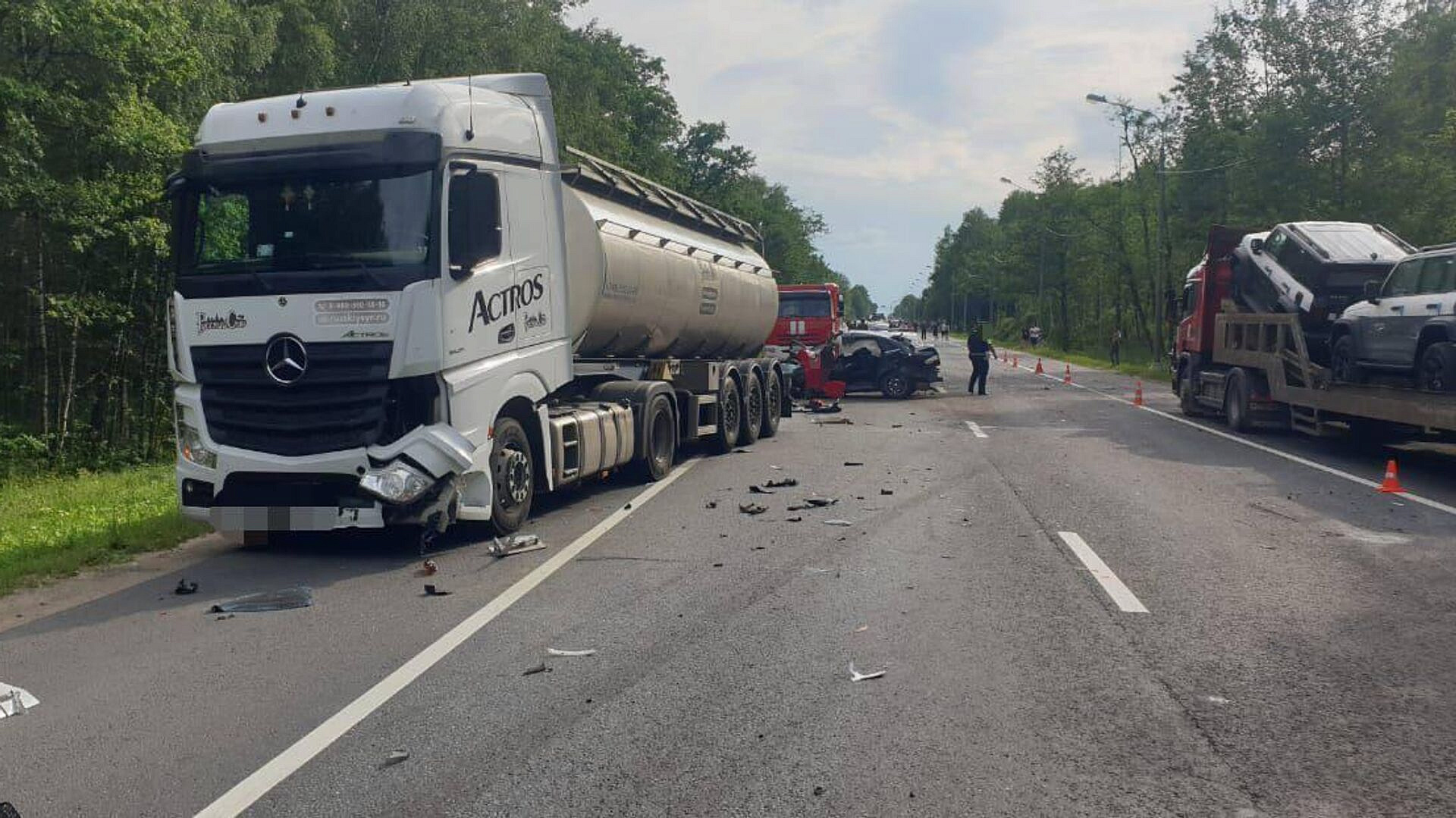 В Москве в ДТП с грузовиком погиб человек