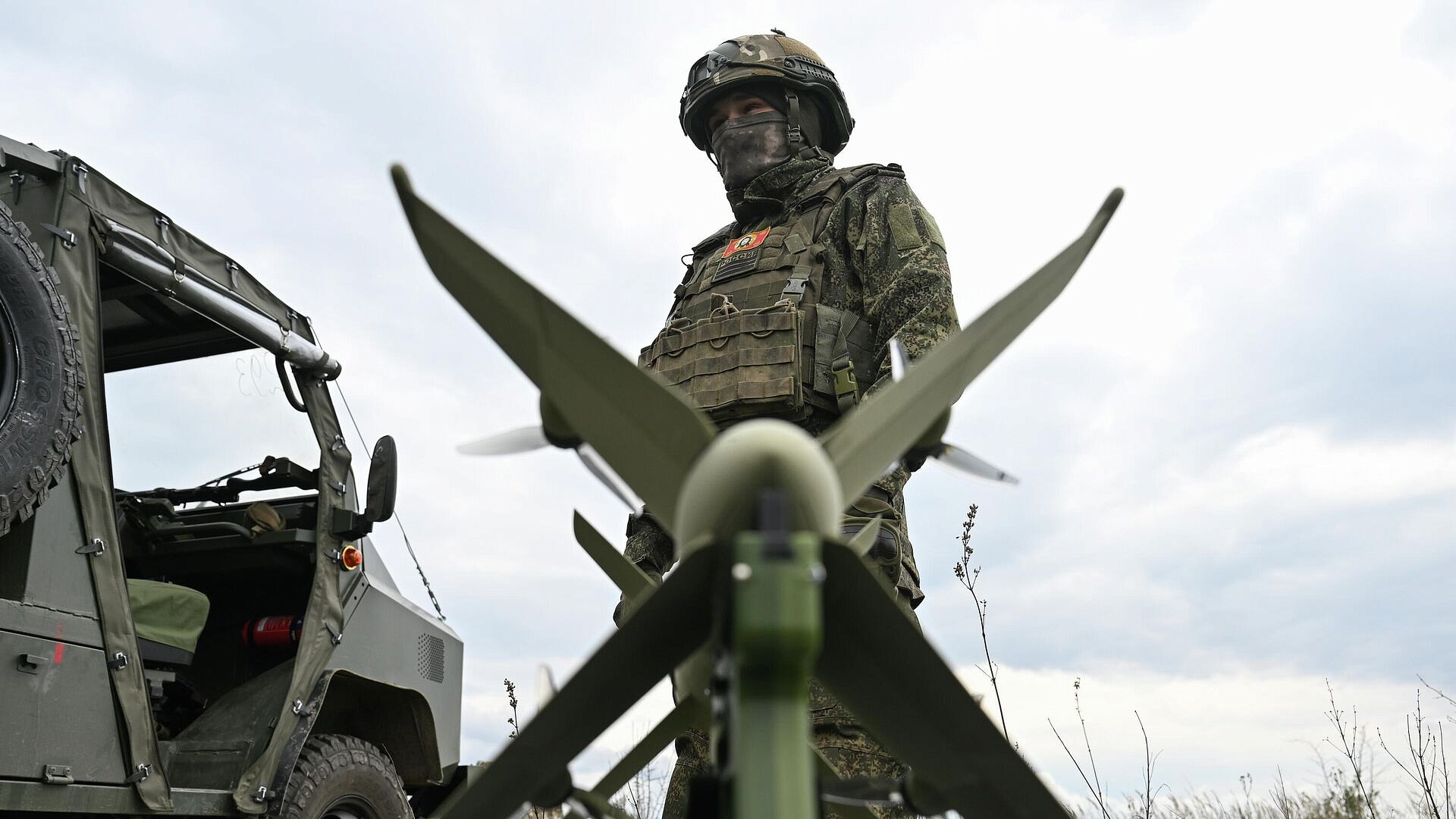 Российские дроноводы уничтожили станцию РЭБ в Сумской области