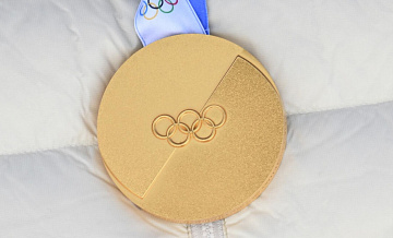 Норвежские лыжники выиграли эстафету на Олимпийских играх в Италии