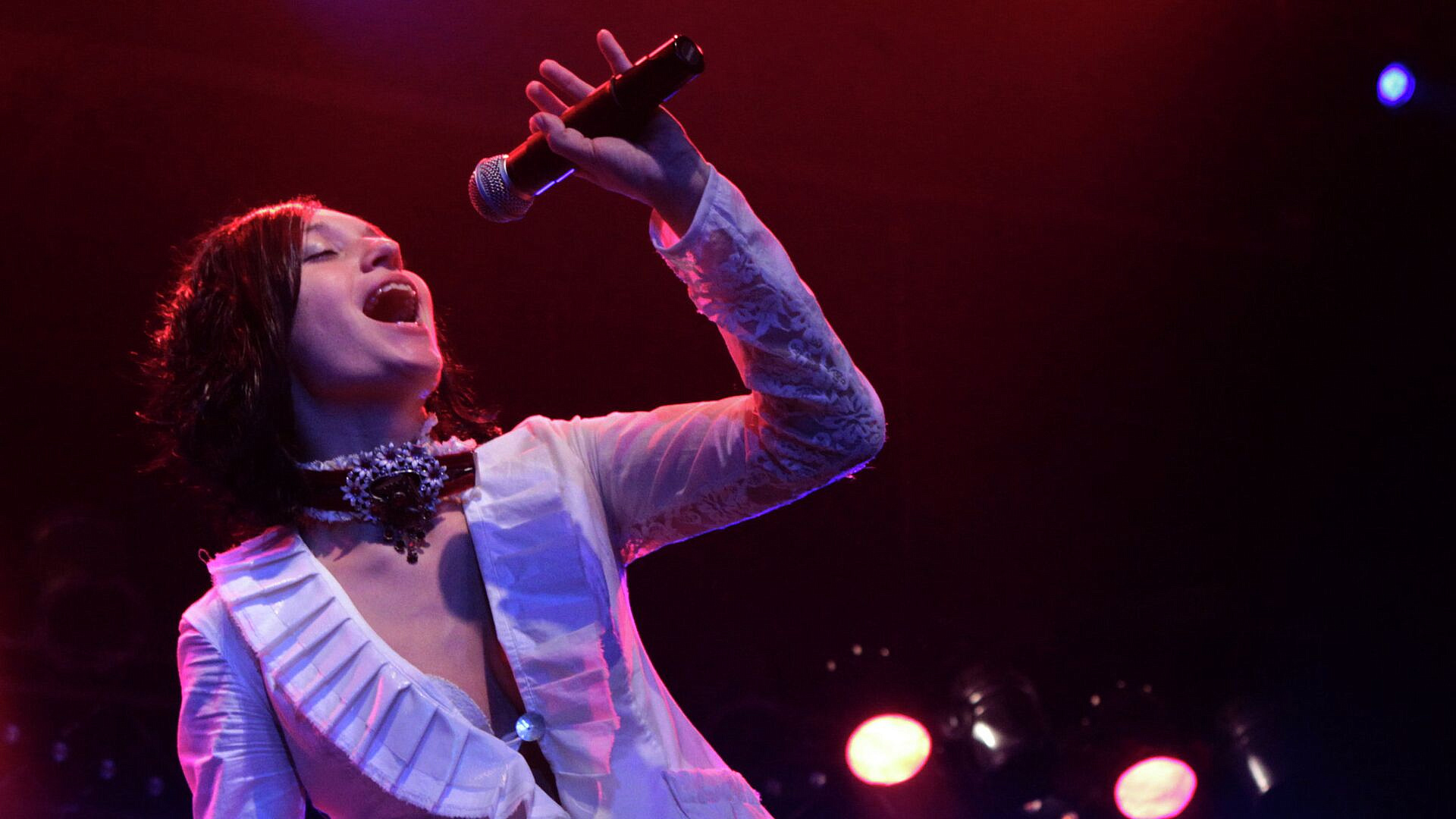 Певица Мара выступила в зоне СВО