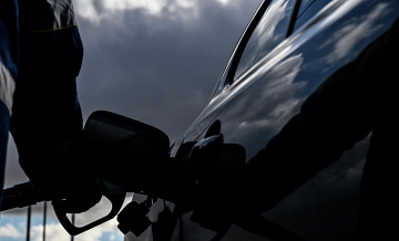 Словения ввела ограничения на суточный отпуск топлива, сообщили СМИ