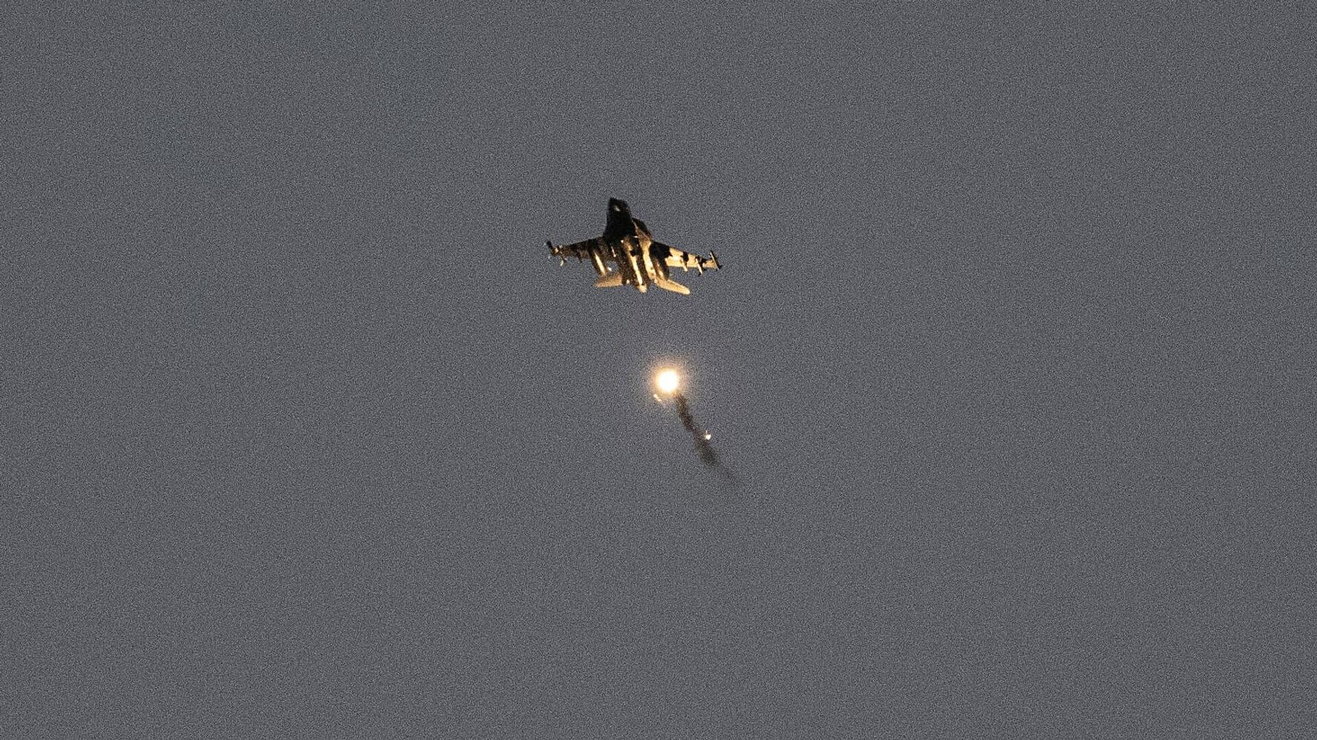 Израиль нанес удар по центру Бейрута