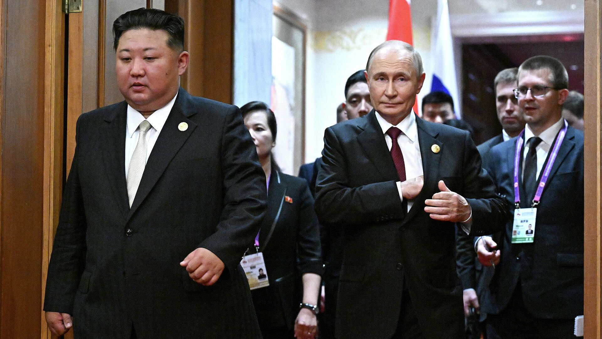 Путин и Ким Чен Ын обнялись на прощание