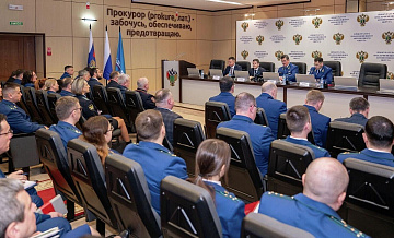 Губернатор Ямала обсудил с прокуратурой меры поддержки населения региона