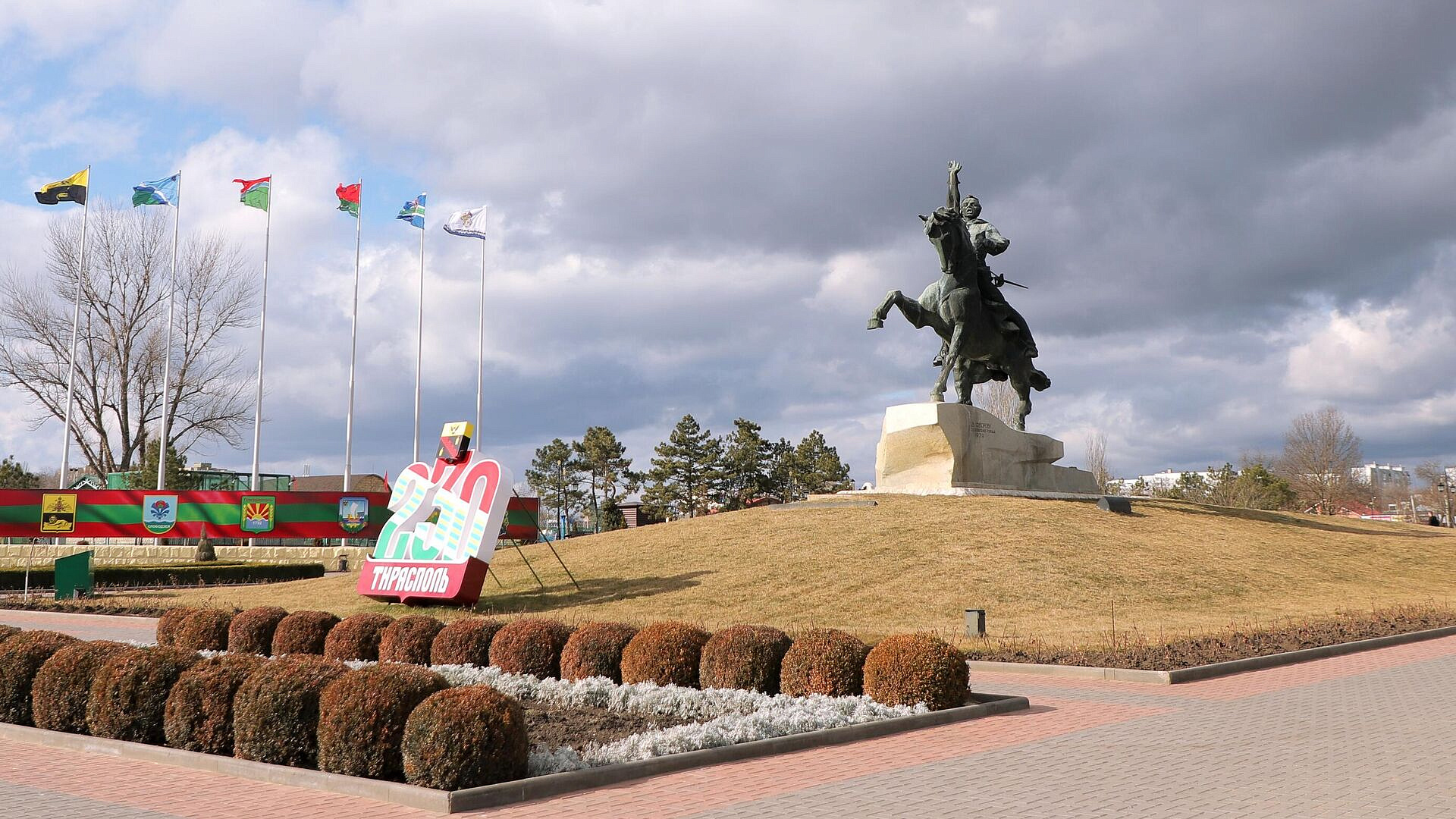 ������� ���������������� ��������� ������������� � ������ �� �������