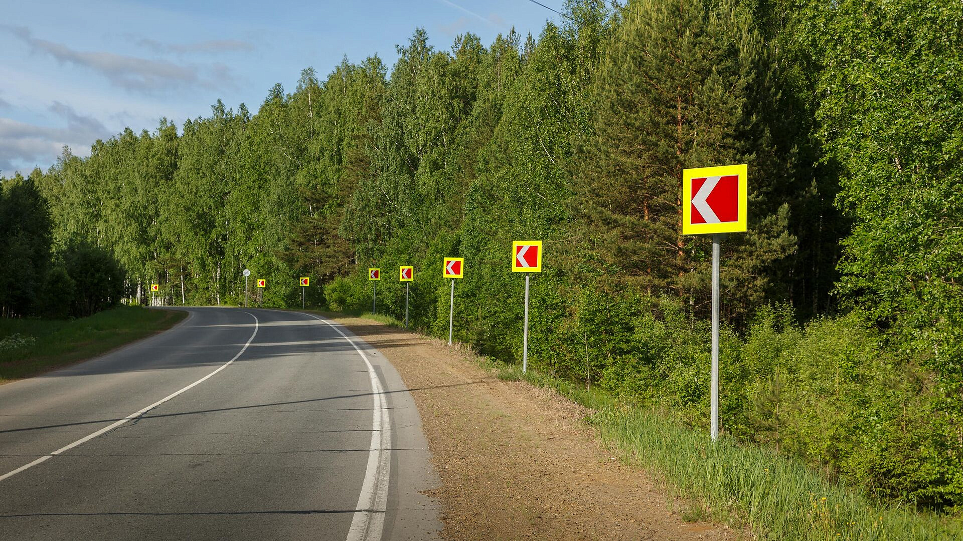 Названы регионы — лидеры по наименьшему числу ДТП на дорогах