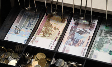 В Кузбассе кассир кондитерской фабрики похитила 36 миллионов рублей