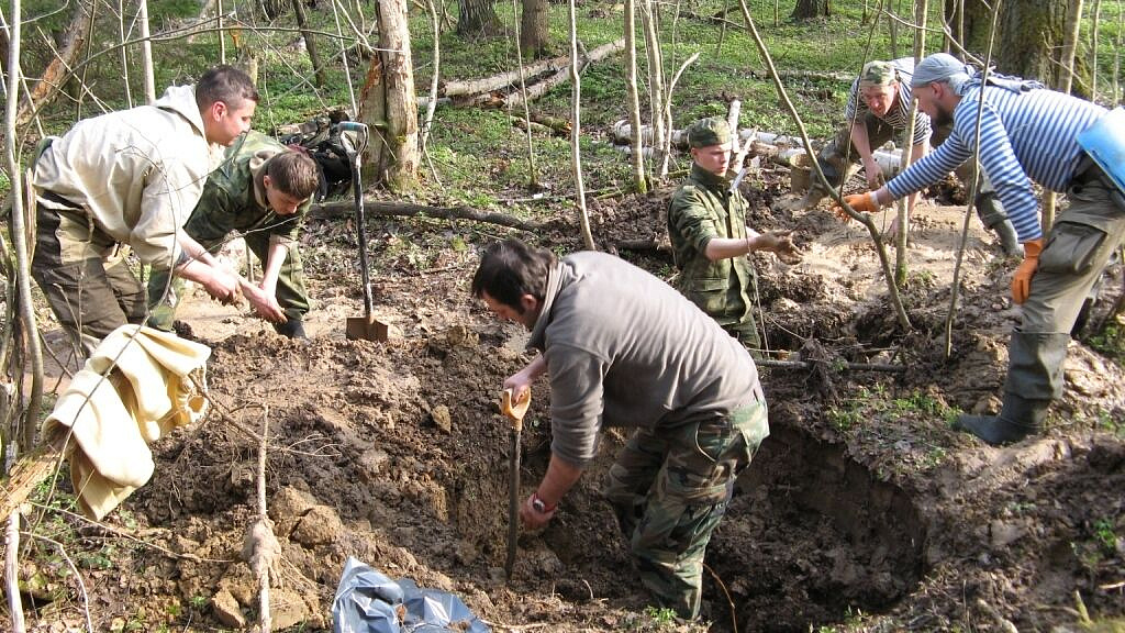 В Смоленской области нашли более 1900 тел советских солдат за год