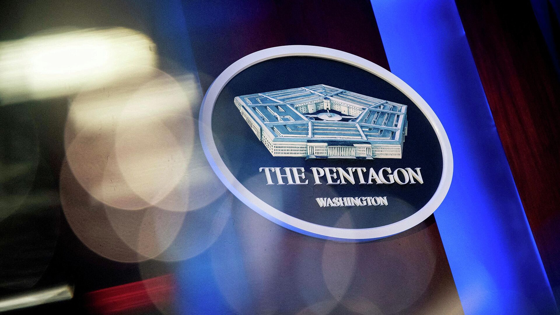 Пентагон перед закрытием бюджета купил рояль и крабов, заявили аналитики