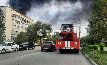 Площадь пожара на нефтебазе в Феодосии достигла 800 "квадратов"