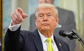 Трамп призвал протестующих в Иране захватывать органы власти