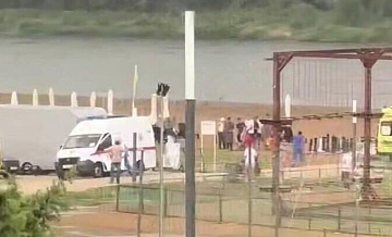 Власти Алексина помогут похоронить погибших при ударе молнии на пляже