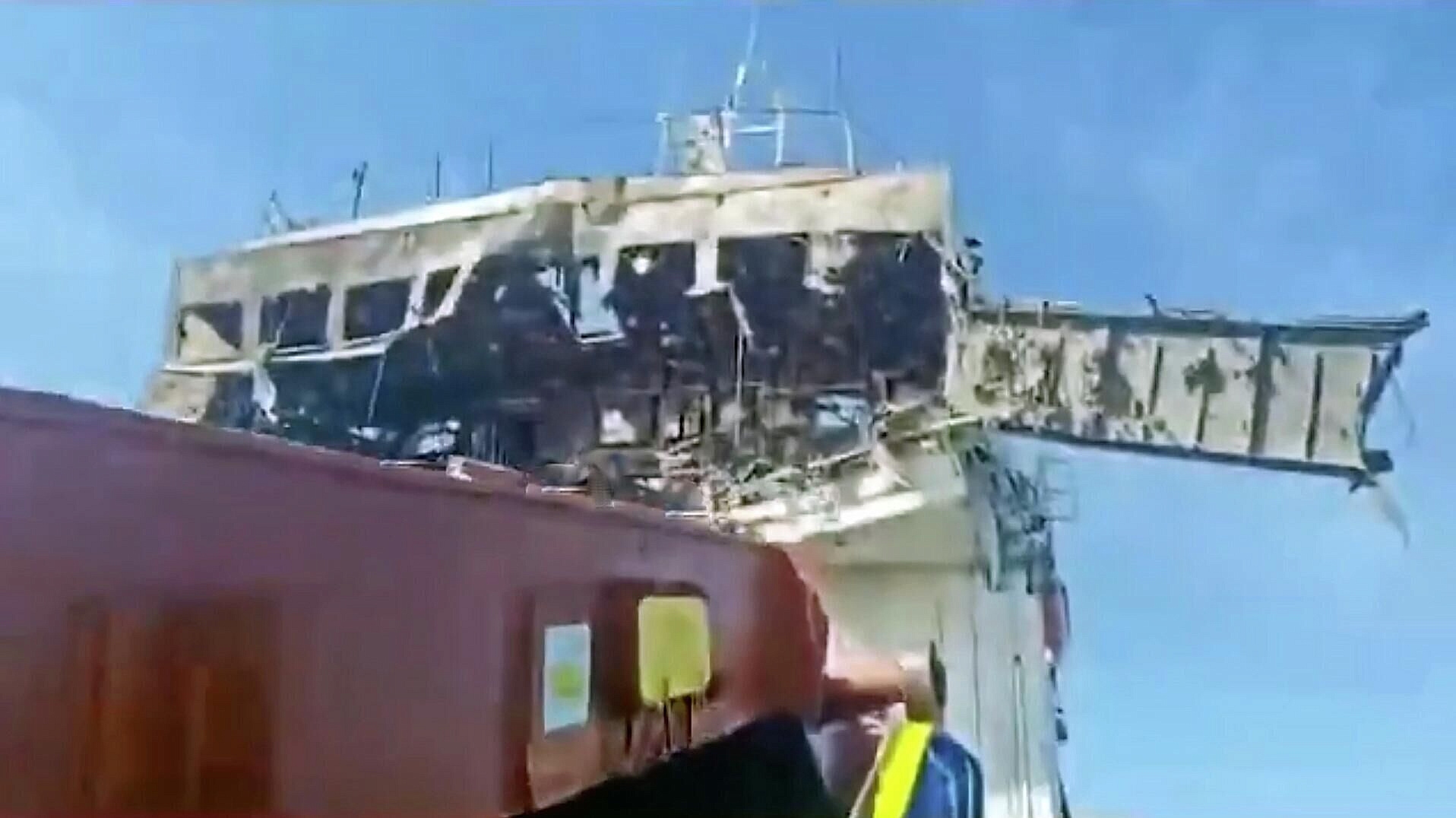 Шесть человек попали в больницы после атаки БПЛА в Азовском море