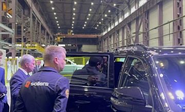 Мантуров осмотрел новый российский внедорожник Sollers S9