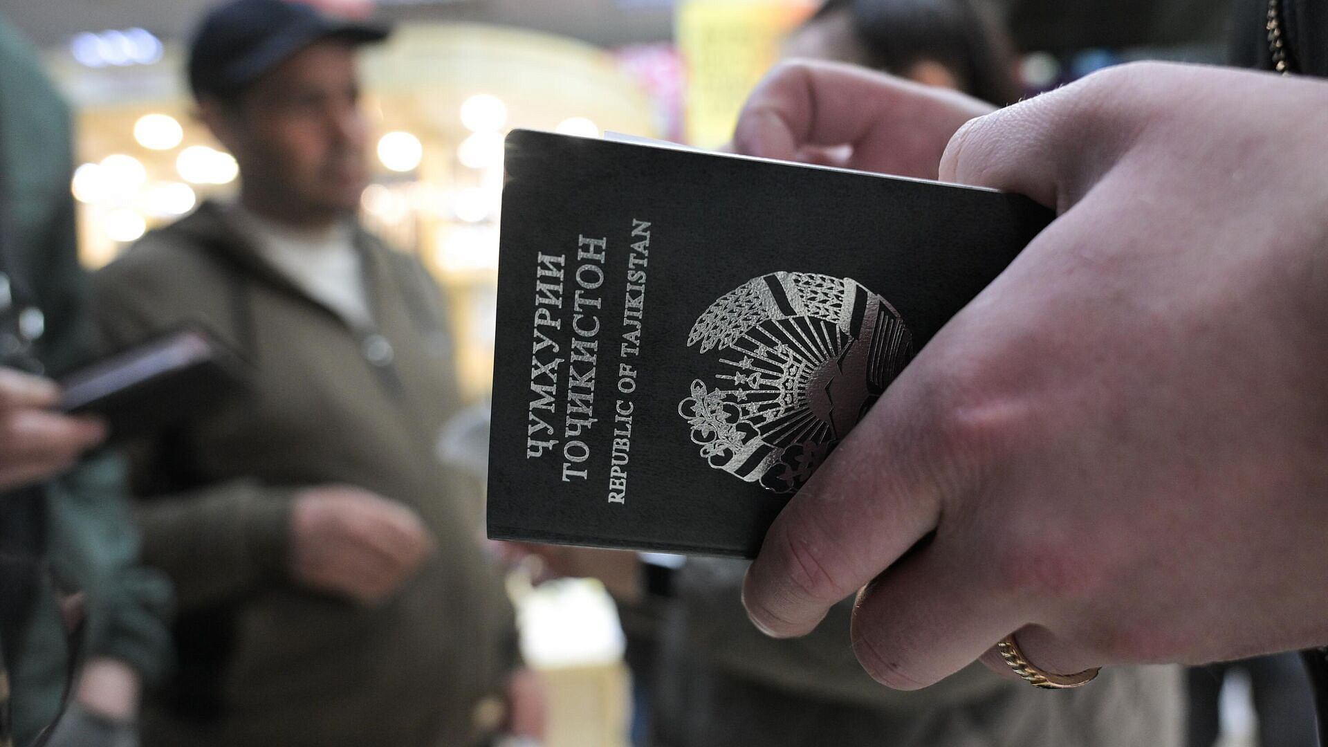 � ���������� ����� 100 ��������� ������ ����� �� ������� ������