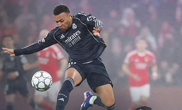 Футболисту "Реала" Мбаппе диагностировали растяжение связок левого колена