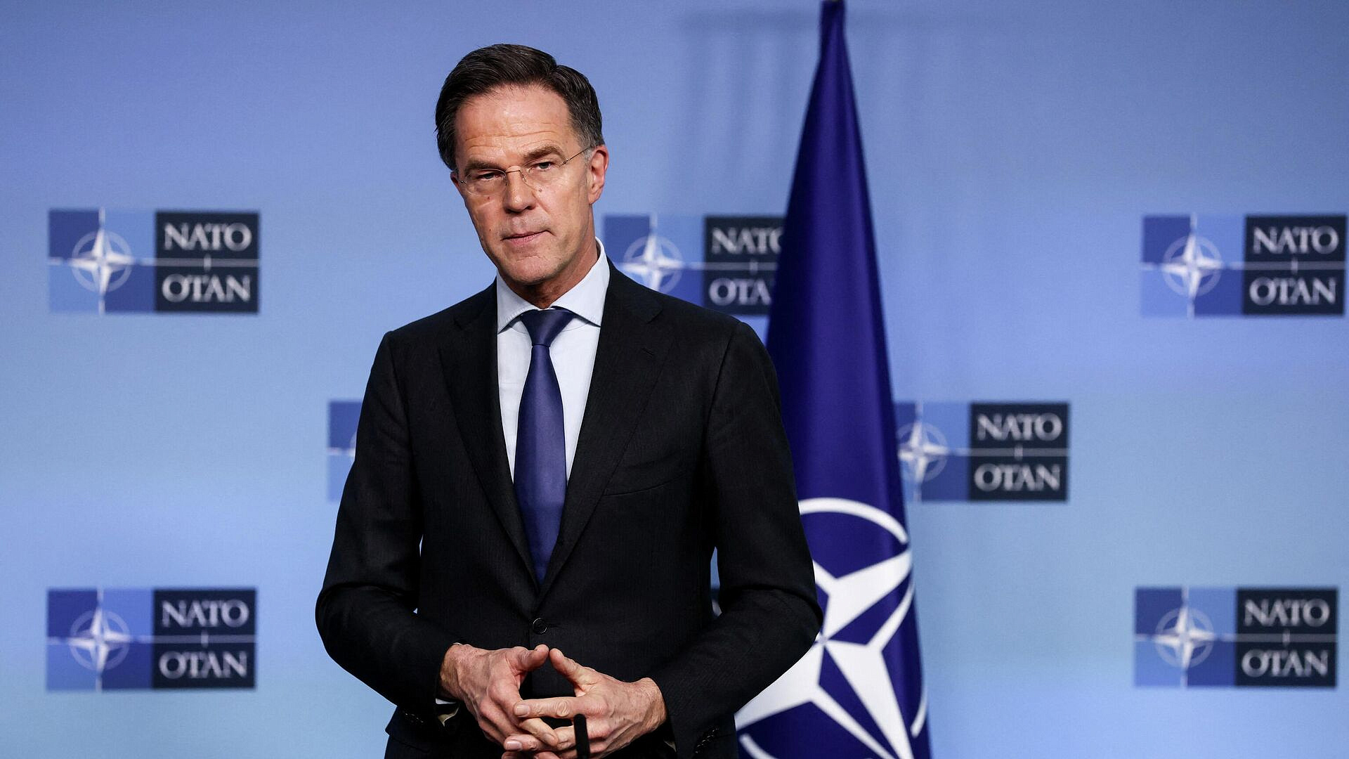 Рютте поддержал идею Макрона о возобновлении контактов с Россией