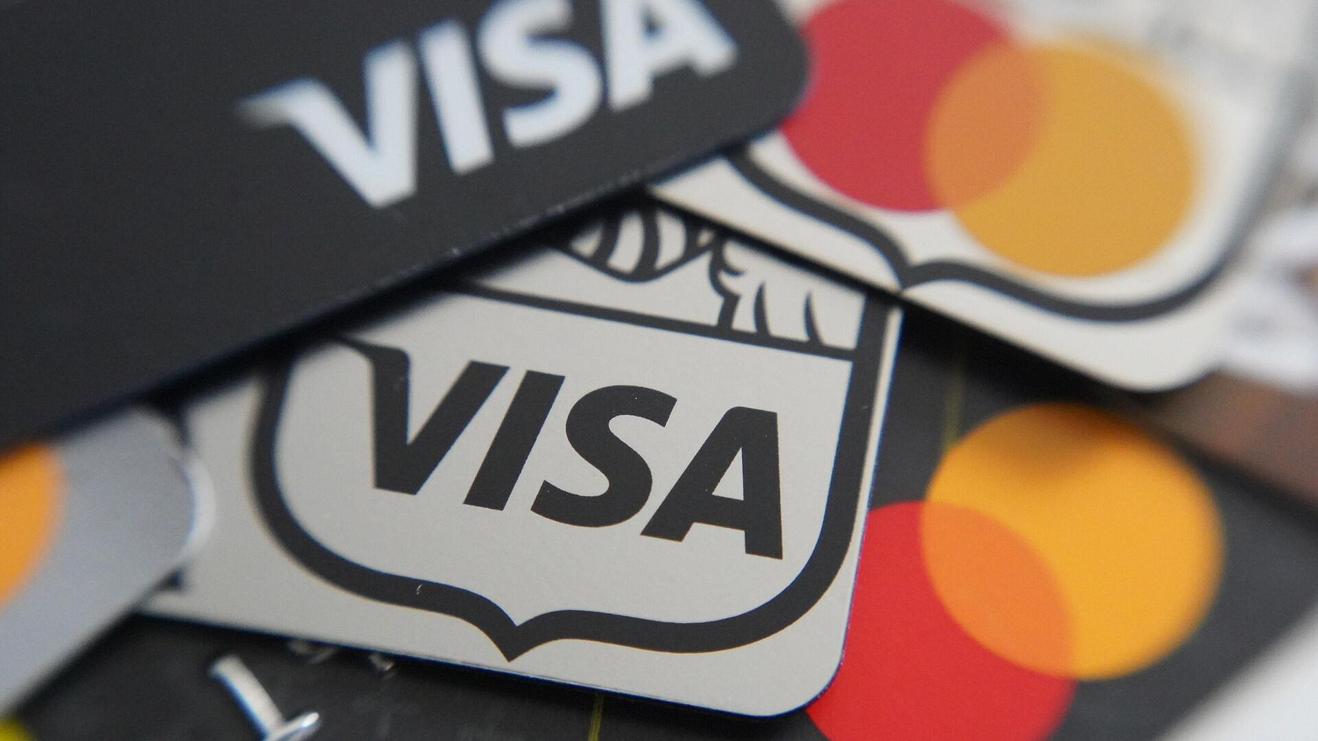 ��������� ������ ������� �� ������� ������ Visa ��� MasterCard