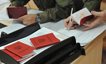 От призыва освобождаются прошедшие службу в ДНР и ЛНР, заявили в Генштабе