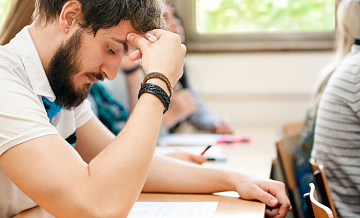 В ГД предложили разрешить пересдавать один экзамен без потери стипендии