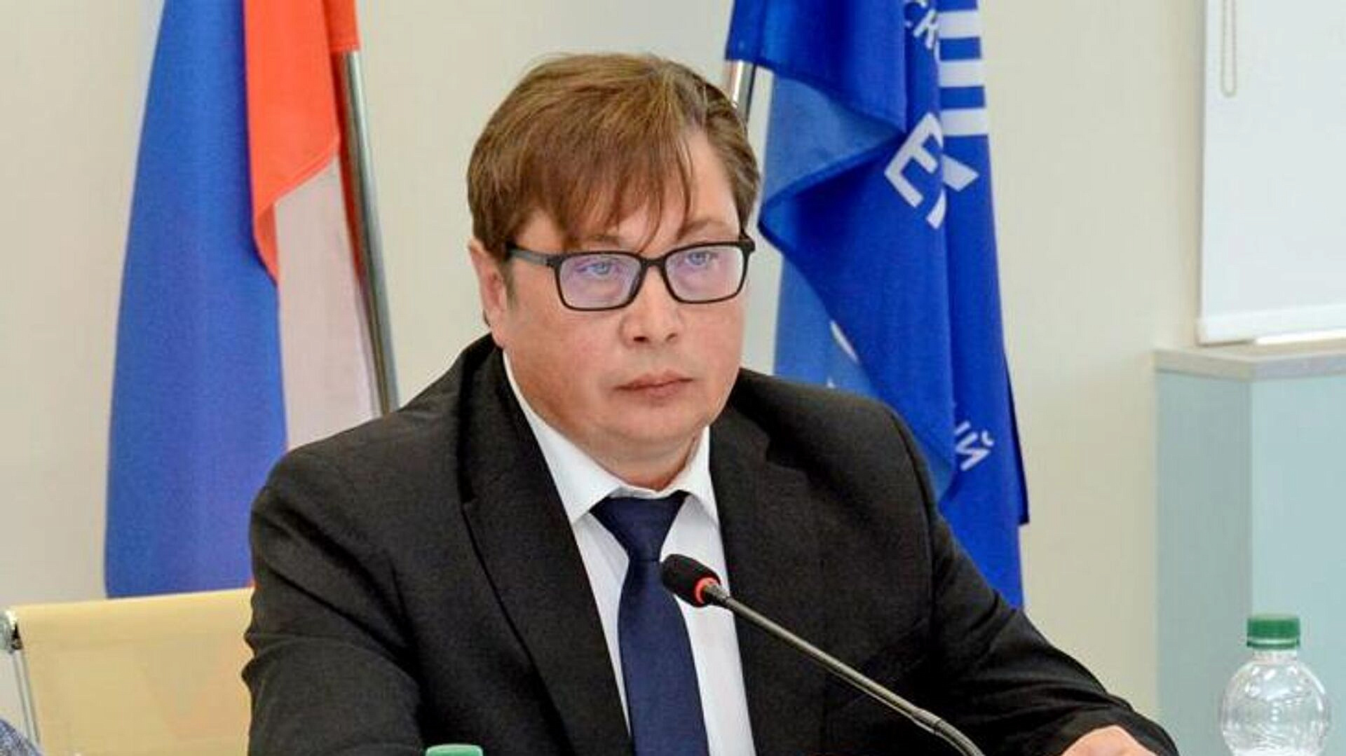 ЕР приостановила членство в партии ректора Воронежского университета