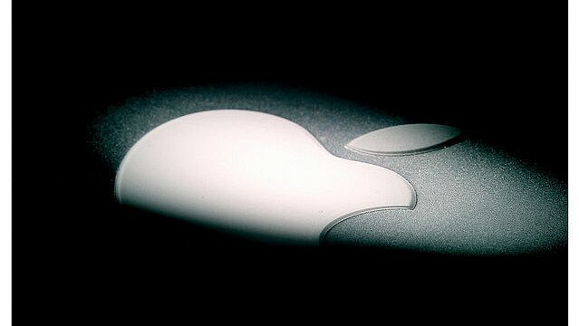 Депутаты попросили Минцифры разъяснить запрет пополнения счета в Apple ID