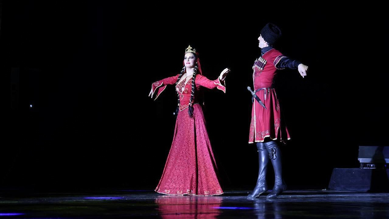 Лезгинку с удовольствием смотрят по всей России, заявил Путин