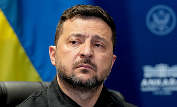 Зеленский продолжит превращаться в "английскую королеву", заявили в Раде