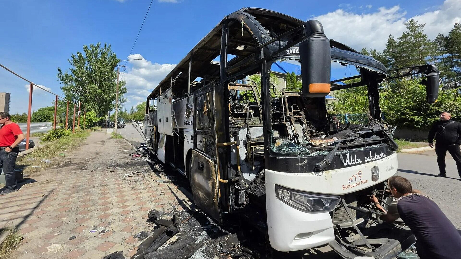 В ДНР создали горячую линию по поиску родственников после удара по автобусу