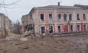 Хинштейн рассказал о работе аварийных служб на месте удара ВСУ по Рыльску