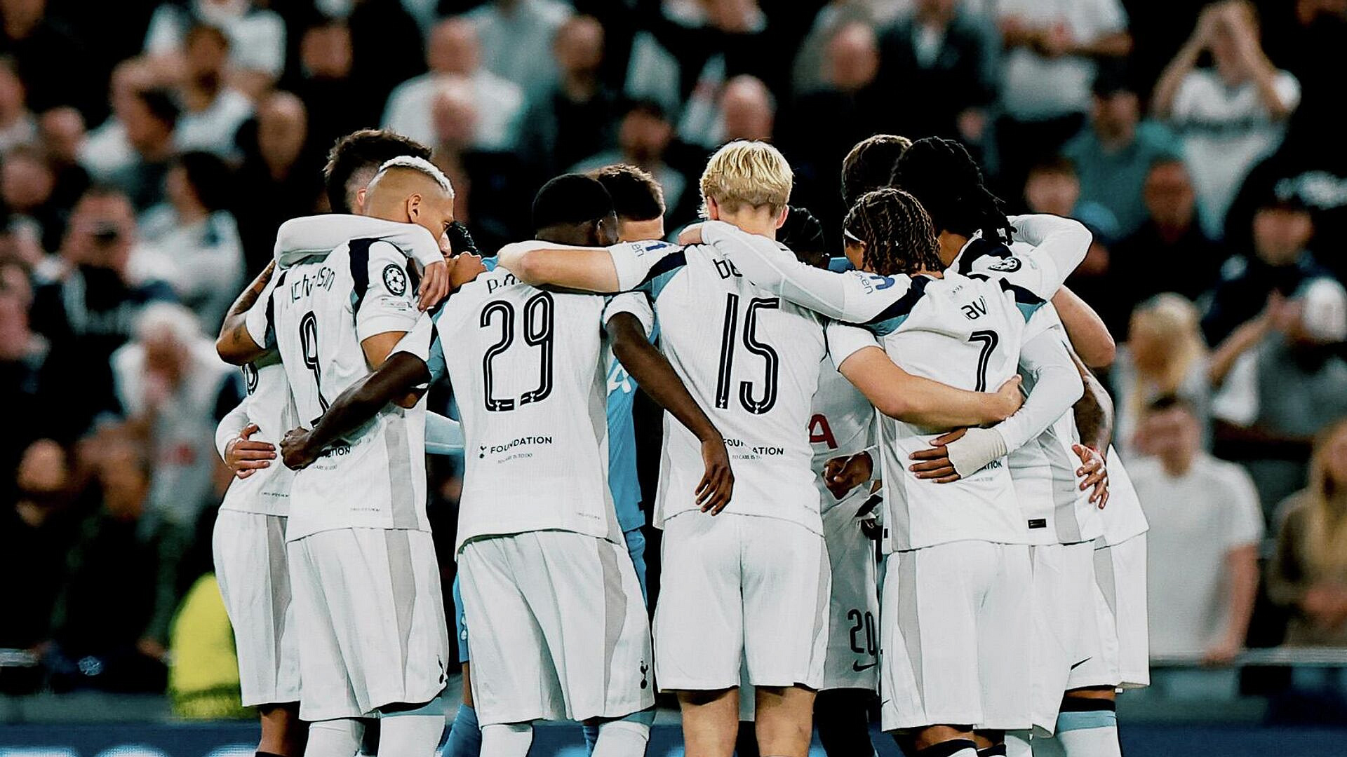 "Тоттенхэм" потерпел пятое поражение подряд в АПЛ