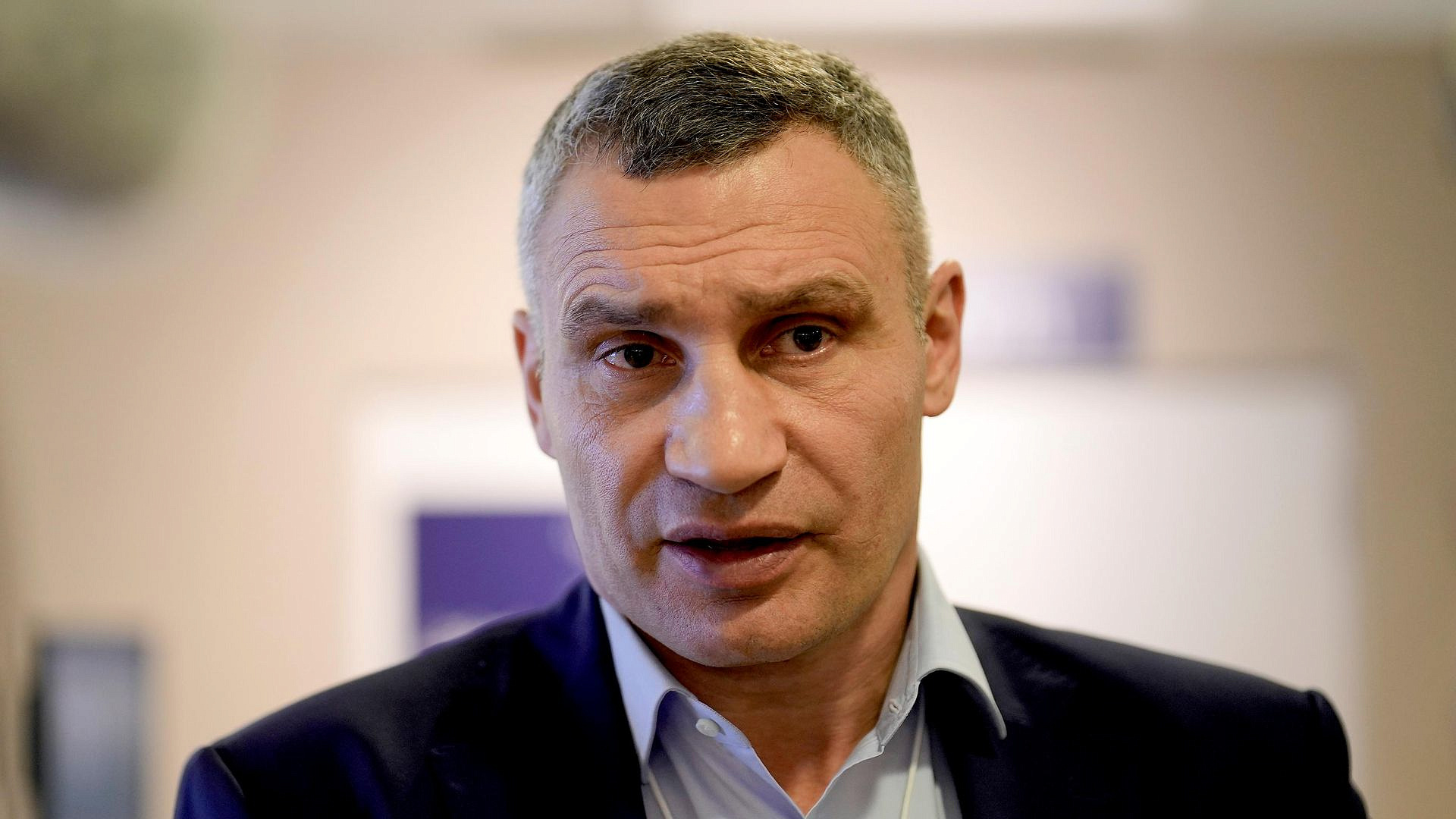 Кличко предупредил о перебоях с горячей водой в двух районах Киева