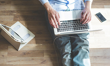 Экономист объяснила, как можно потерять деньги в соцсетях