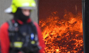 Причиной пожара в гостинице на севере Москвы стало возгорание оборудования