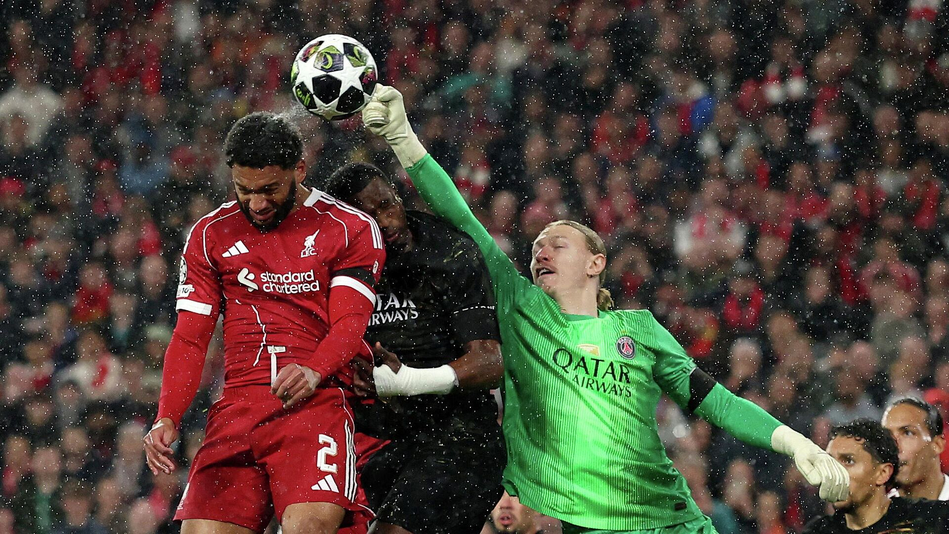 "Ливерпуль" не пробил Сафонова: вратарь из России впервые в полуфинале ЛЧ! 