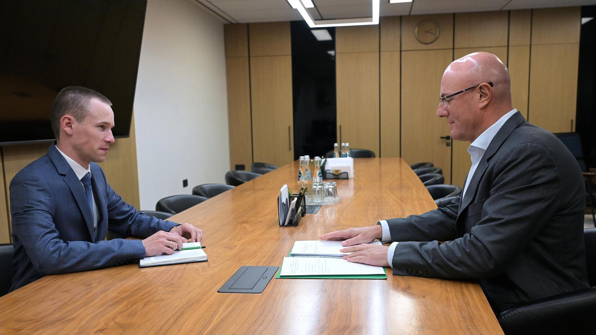 Чернышенко встретился с участником программы "Время Героев"