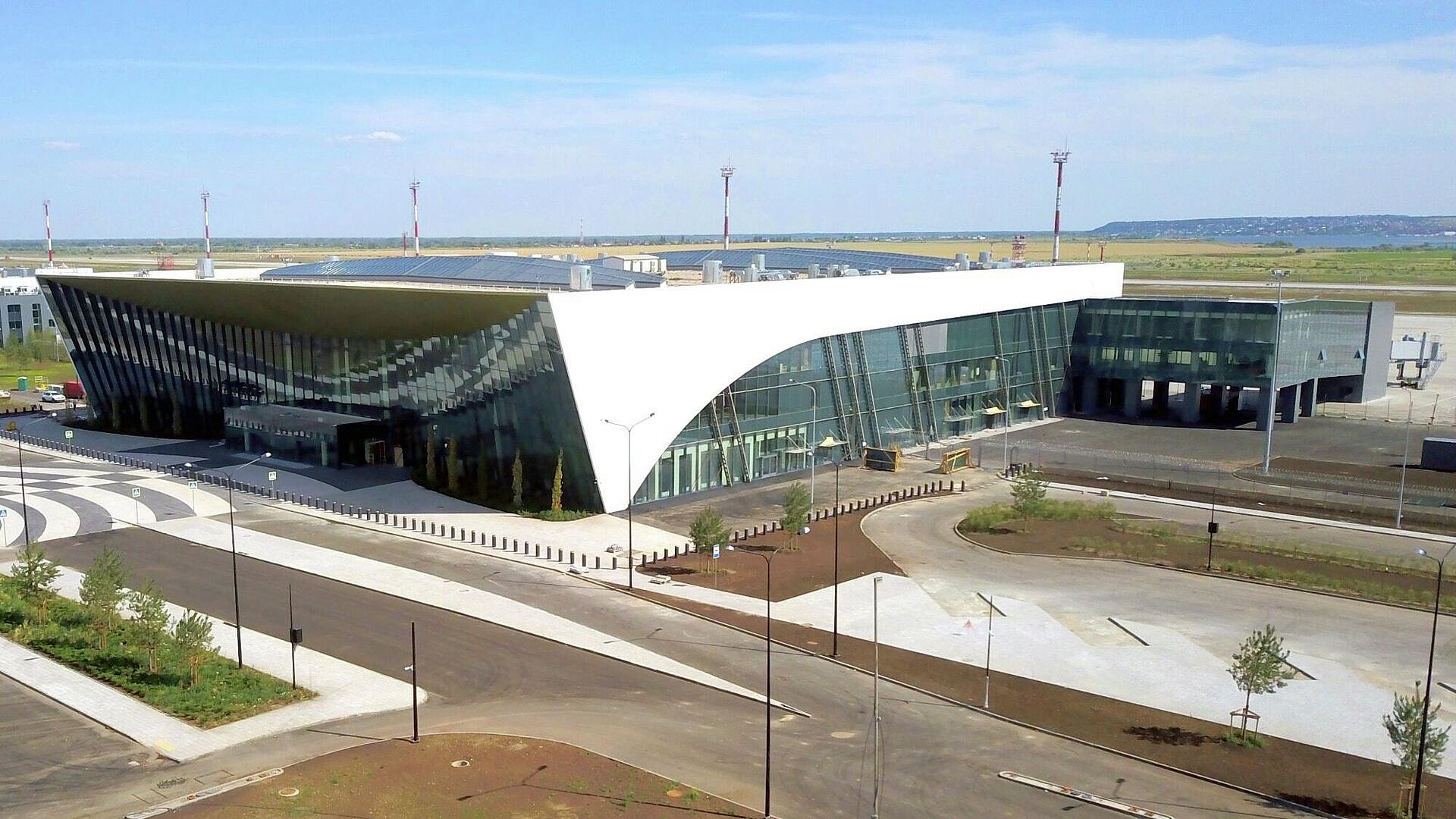 В аэропорту Саратова сняли ограничения