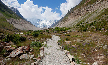 Спасатели нашли двух альпинистов, не выходивших на связь в горах КБР