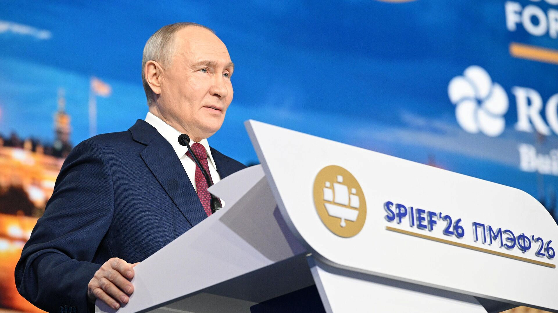 Путин рассказал на ПМЭФ о торговле иностранными товарами на Wildberries