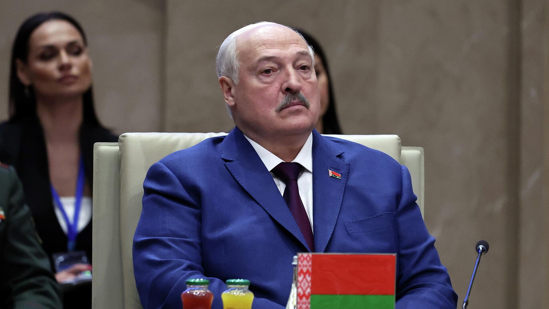 США пытаются выйти из военного конфликта с Ираном, считает Лукашенко