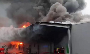 Пожар на овощебазе на Кубани потушили