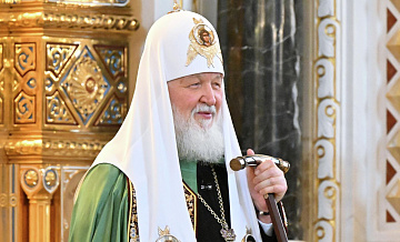 Патриарх Кирилл освятил вербы в храме Христа Спасителя